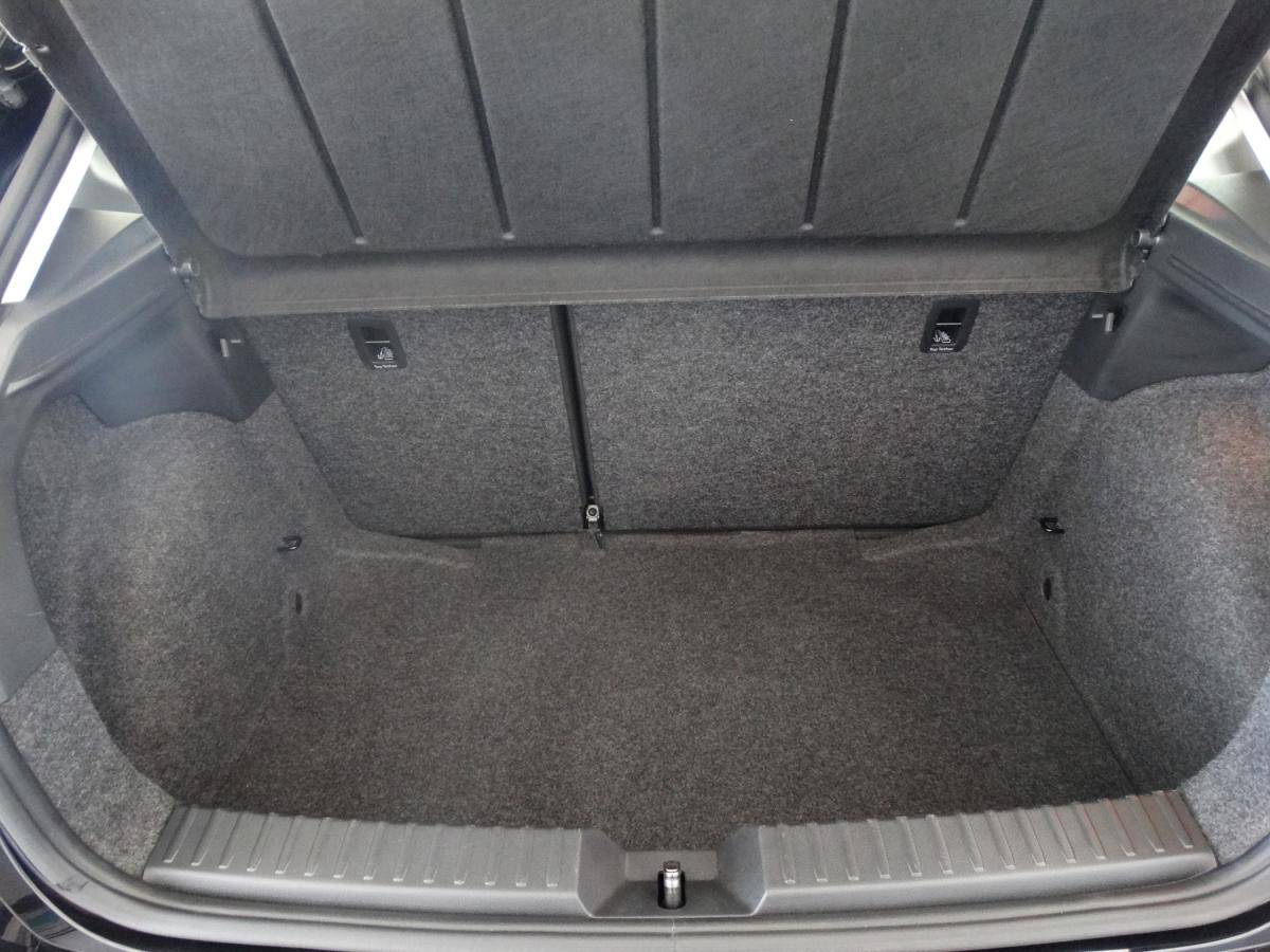 seat-ibiza-2023-gasolina-999cc