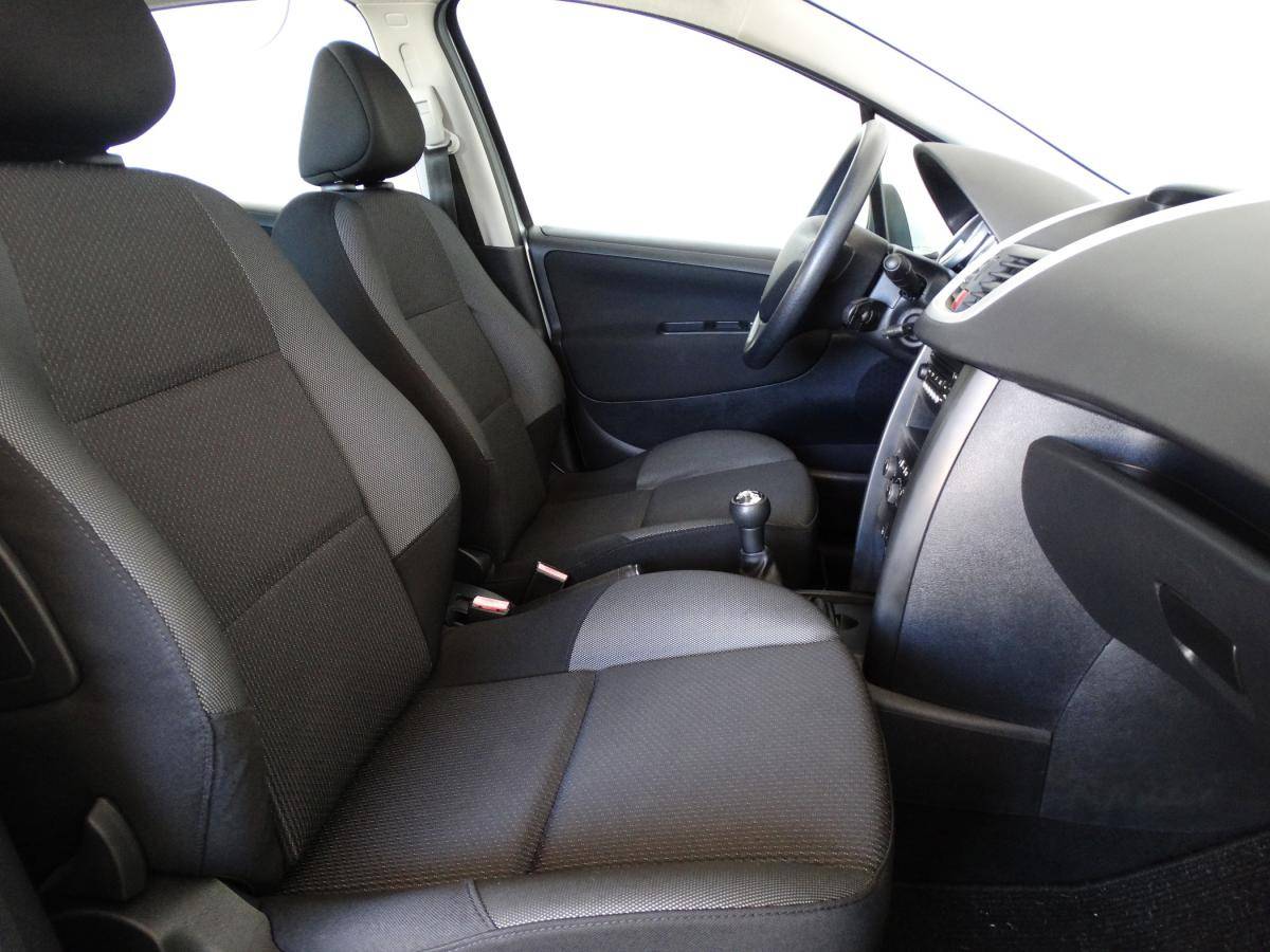 peugeot-207-2010-diesel-1398cc
