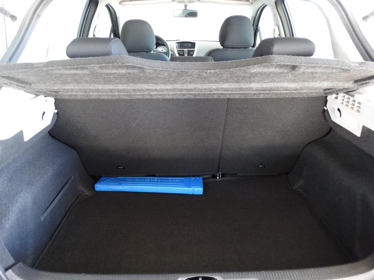 peugeot-207-2010-diesel-1398cc