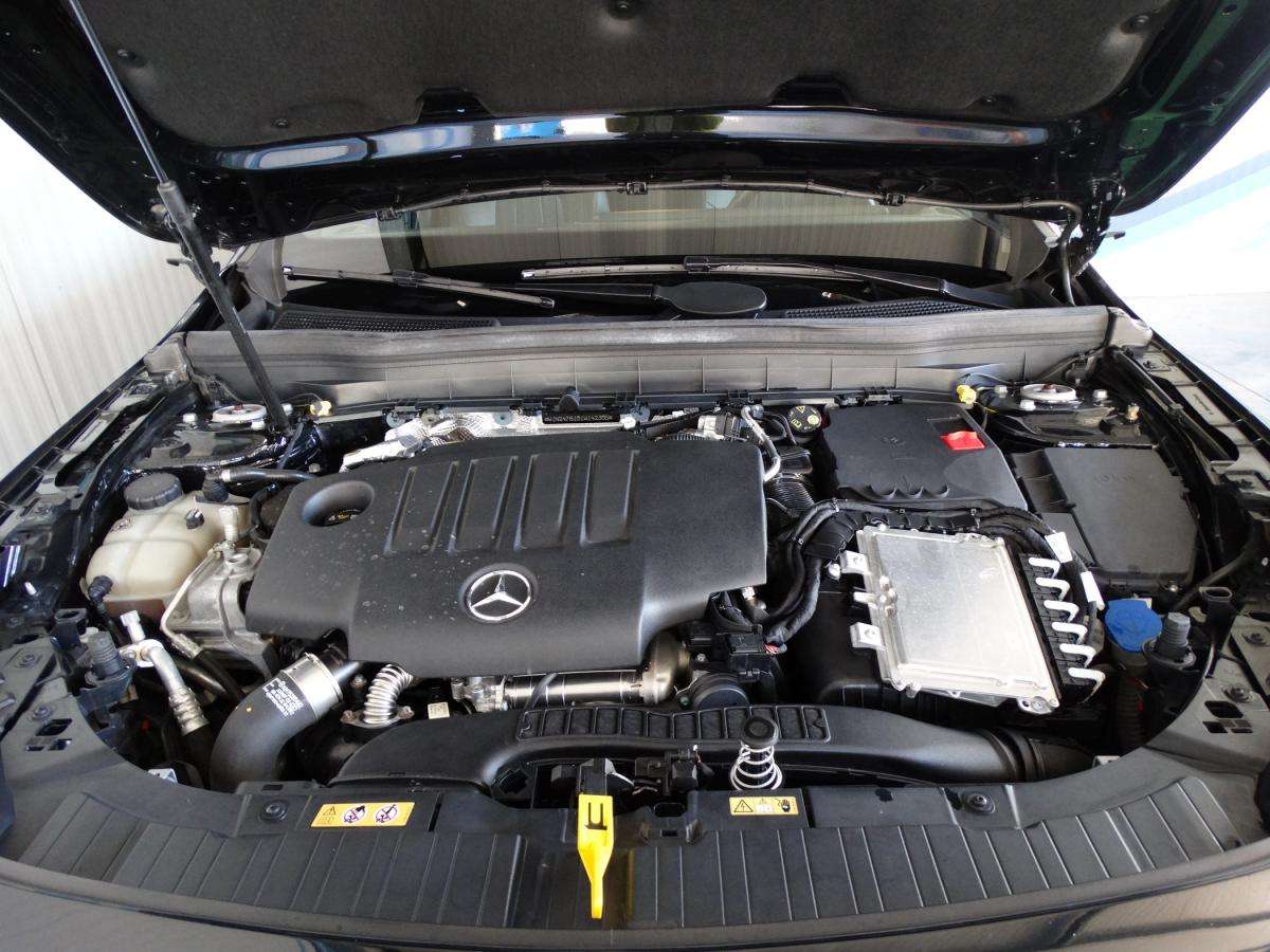 mercedes-benz-glb-2021-diesel-1950cc