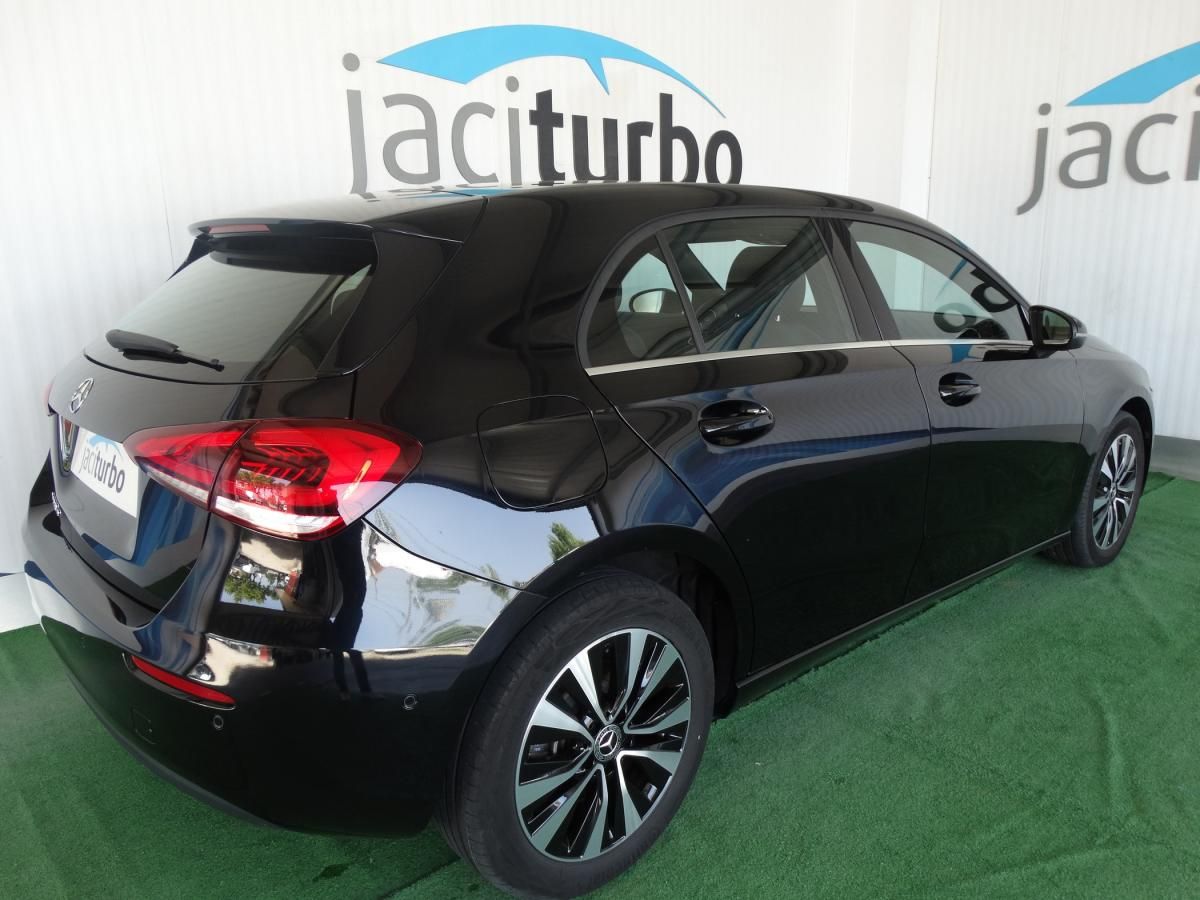 mercedes-benz-classe-a-2022-hibrido-a-gasolina-1332cc