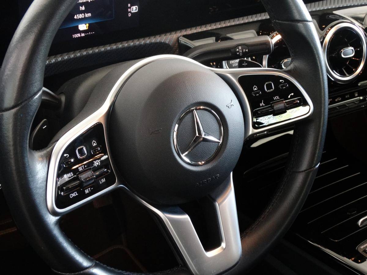 mercedes-benz-classe-a-2022-hibrido-a-gasolina-1332cc