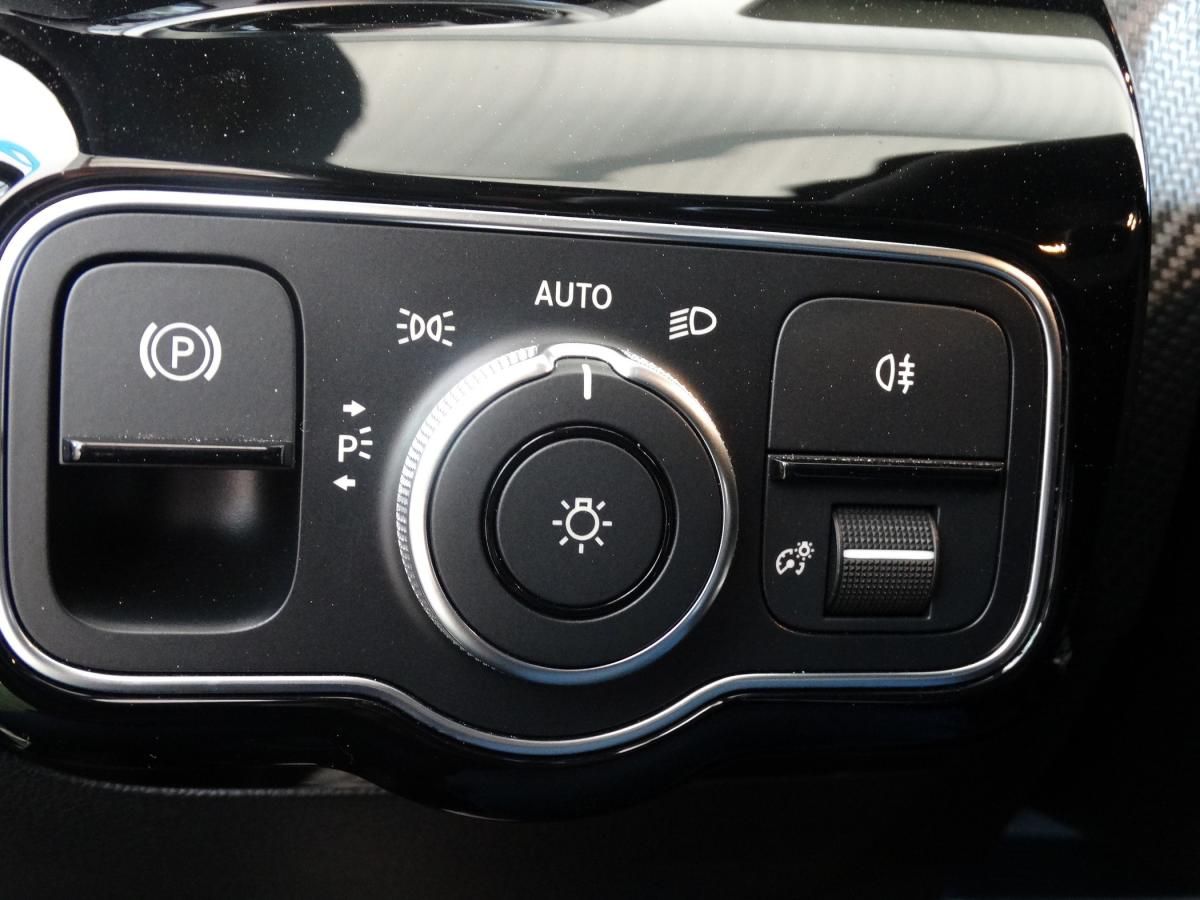 mercedes-benz-classe-a-2022-hibrido-a-gasolina-1332cc
