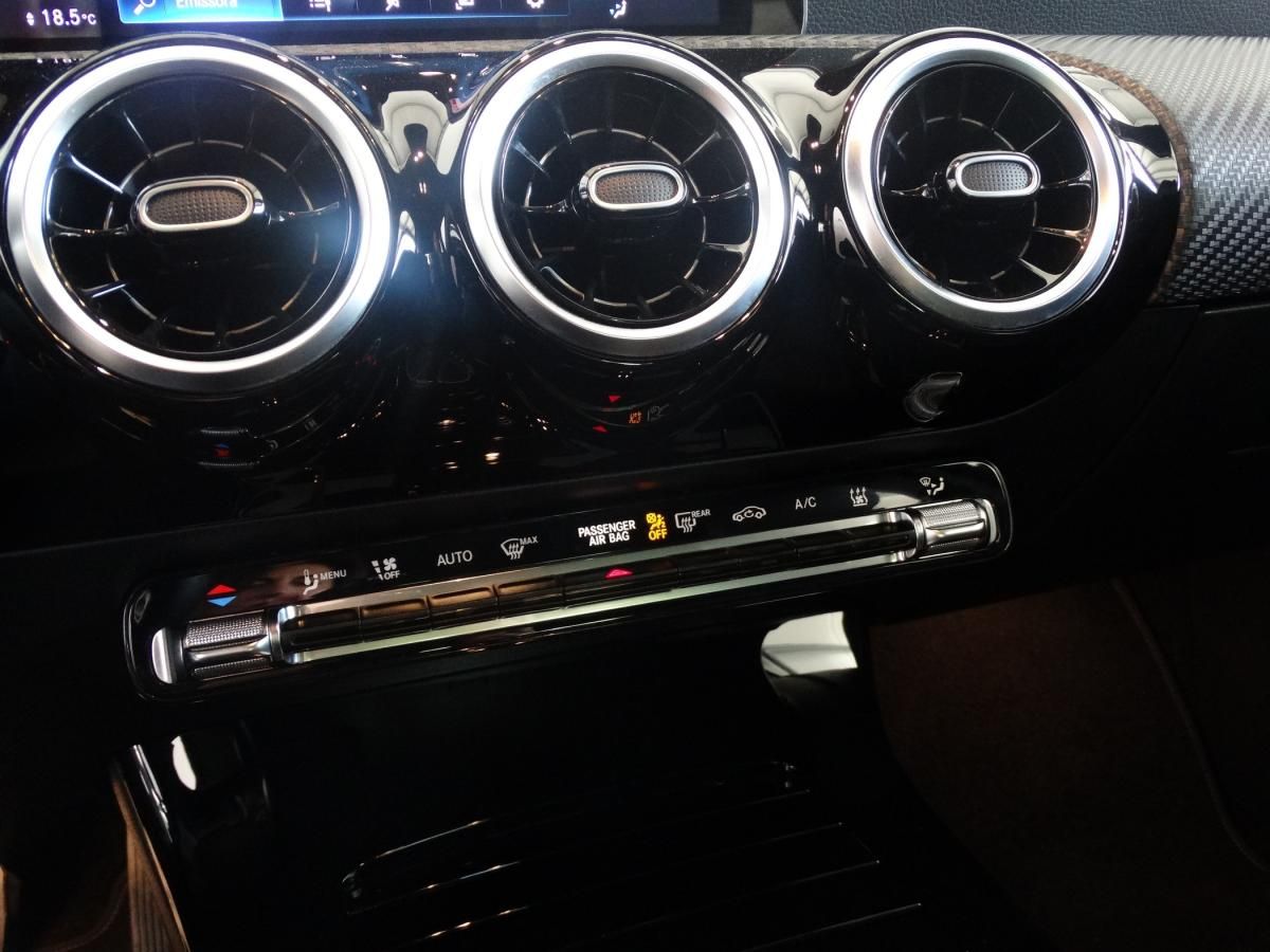 mercedes-benz-classe-a-2022-hibrido-a-gasolina-1332cc