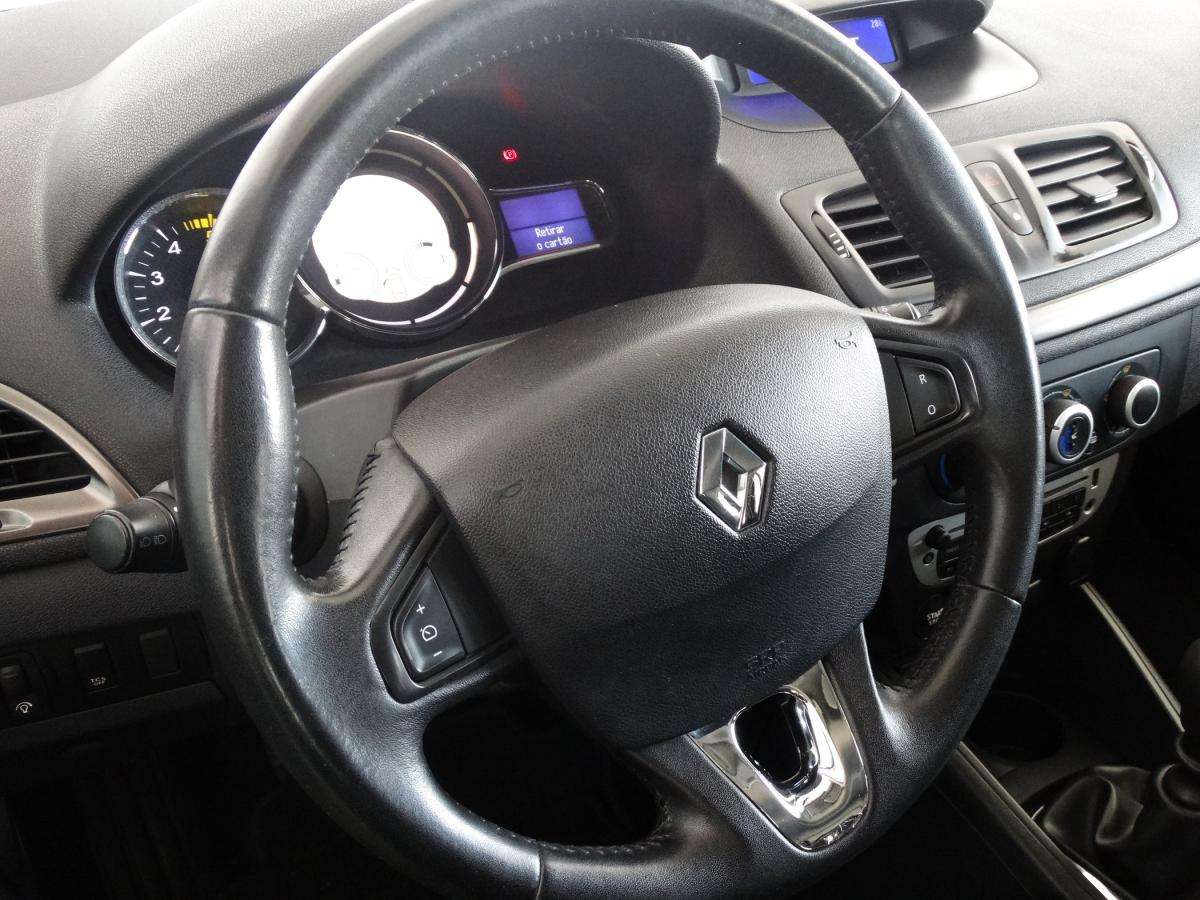 renault-megane-sport-tourer-2014-diesel-1461cc