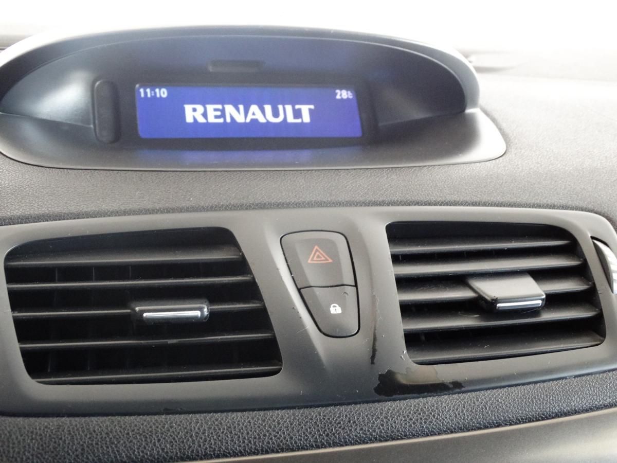 renault-megane-sport-tourer-2014-diesel-1461cc