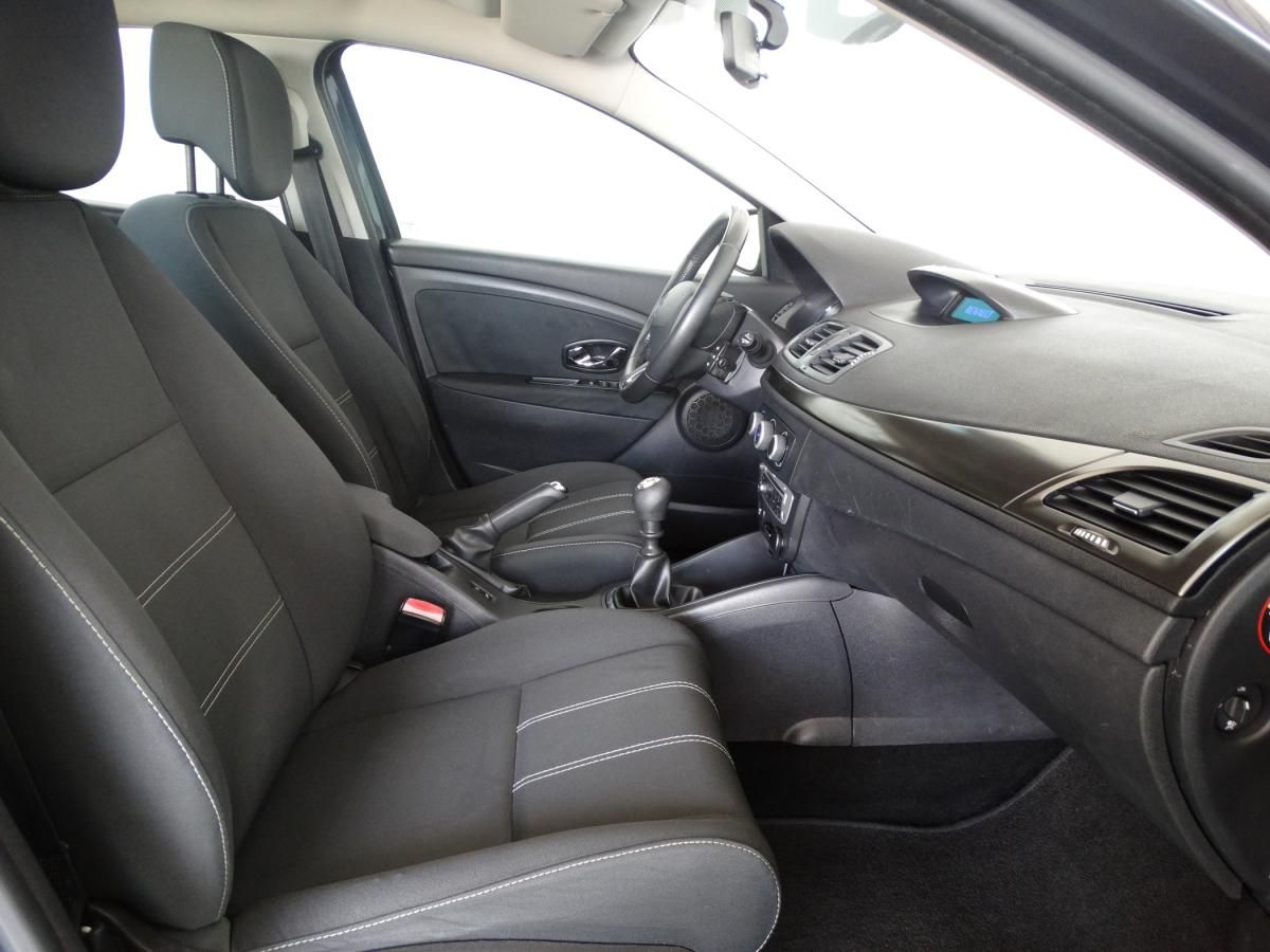 renault-megane-sport-tourer-2014-diesel-1461cc