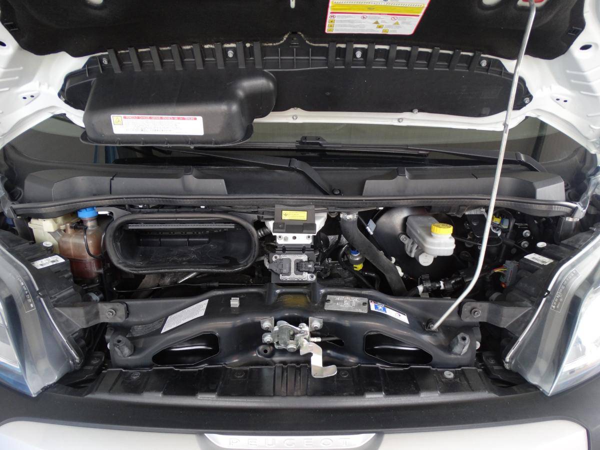 peugeot-boxer-2021-diesel-2179cc