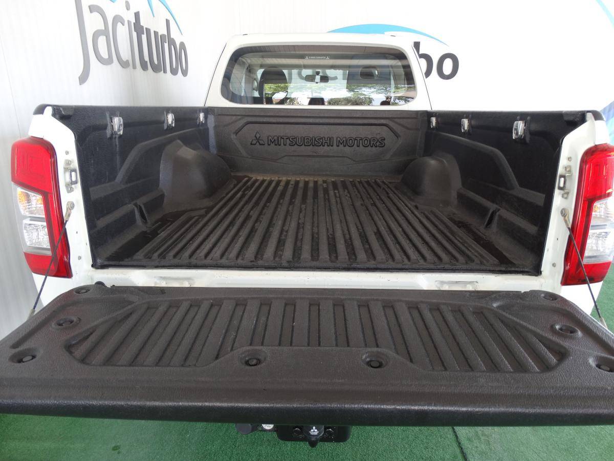mitsubishi-l200-2022-diesel-2268cc