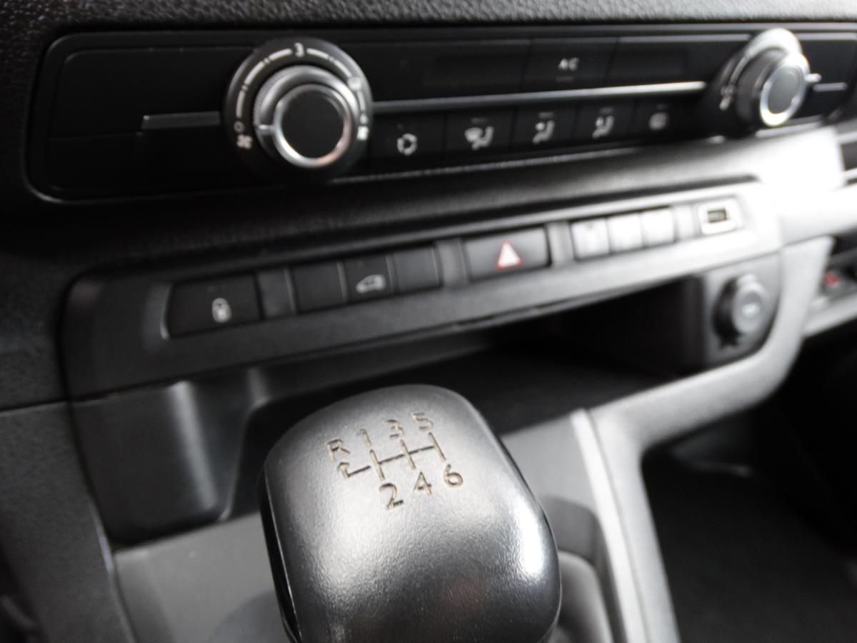 peugeot-expert-2024-diesel-1499cc