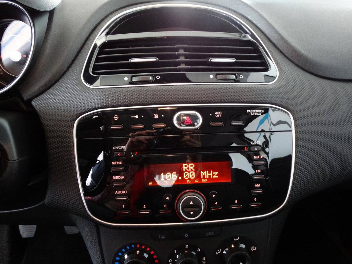 fiat-punto-2018-gasolina-1242cc