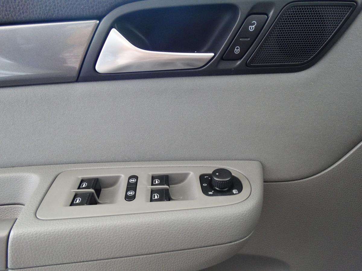 seat-alhambra-2015-diesel-1968cc