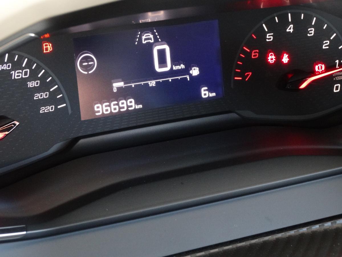 peugeot-208-2020-gasolina-1199cc