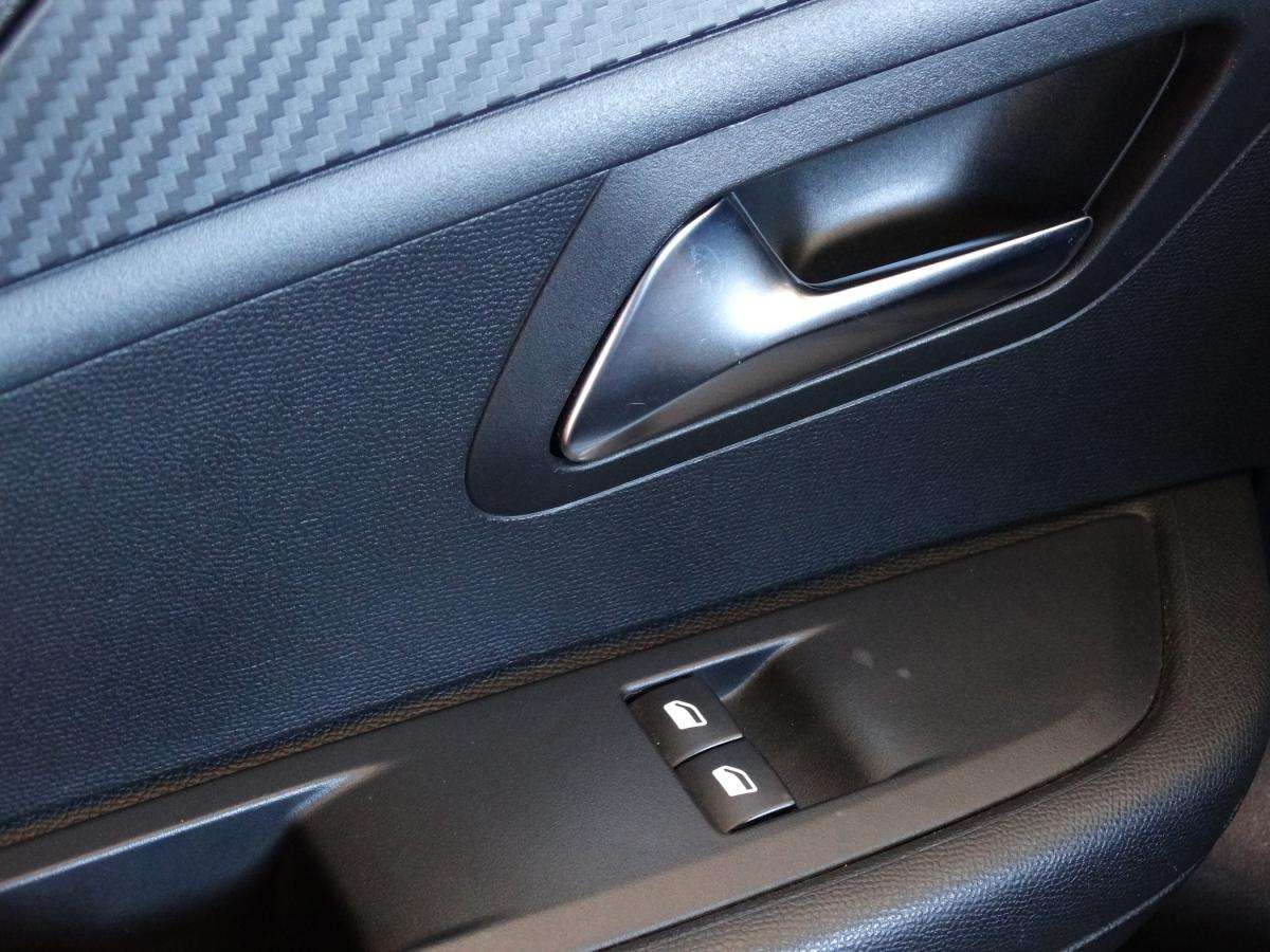 peugeot-208-2020-gasolina-1199cc