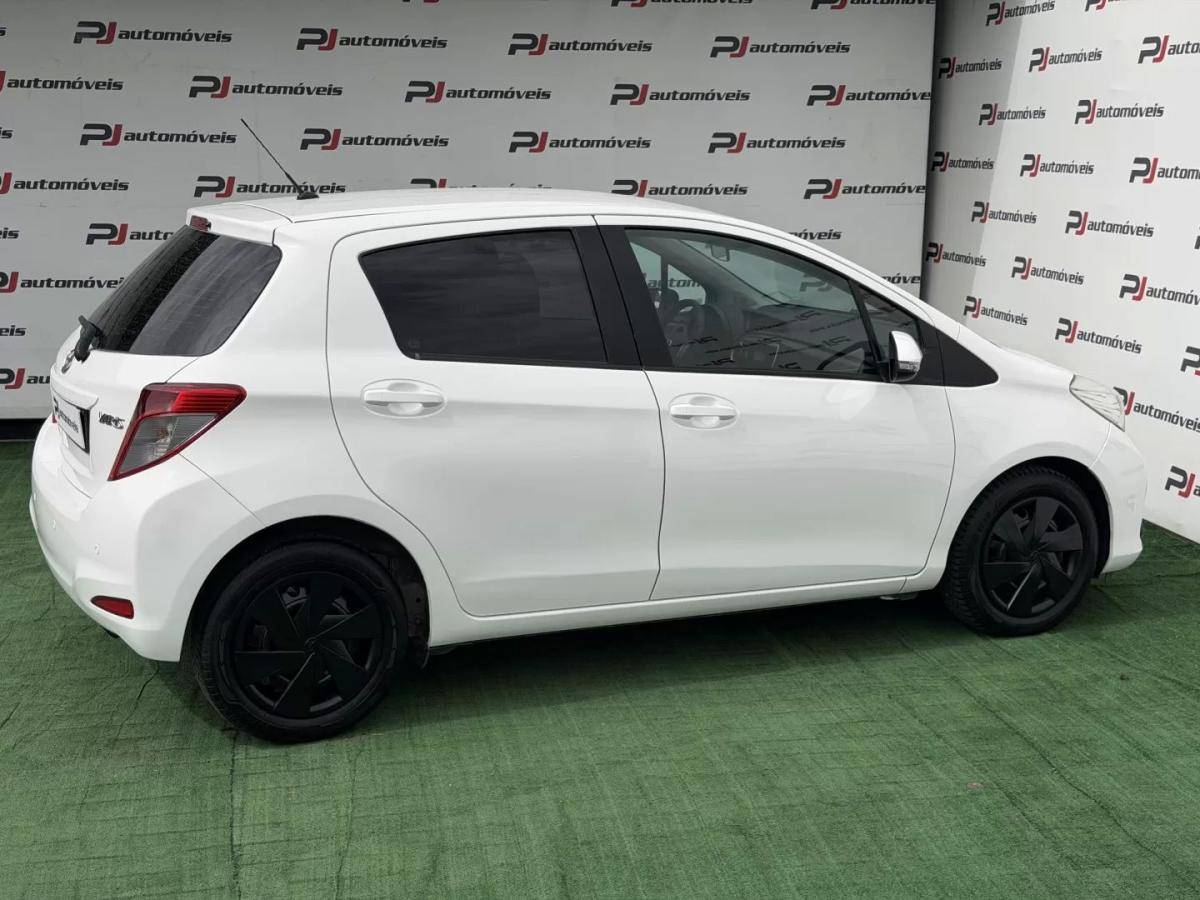 toyota-yaris-2014-diesel-1364cc