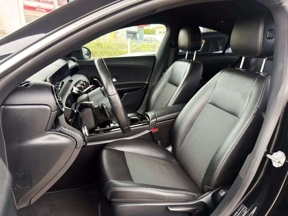 mercedes-benz-cla-2019-diesel-1950cc