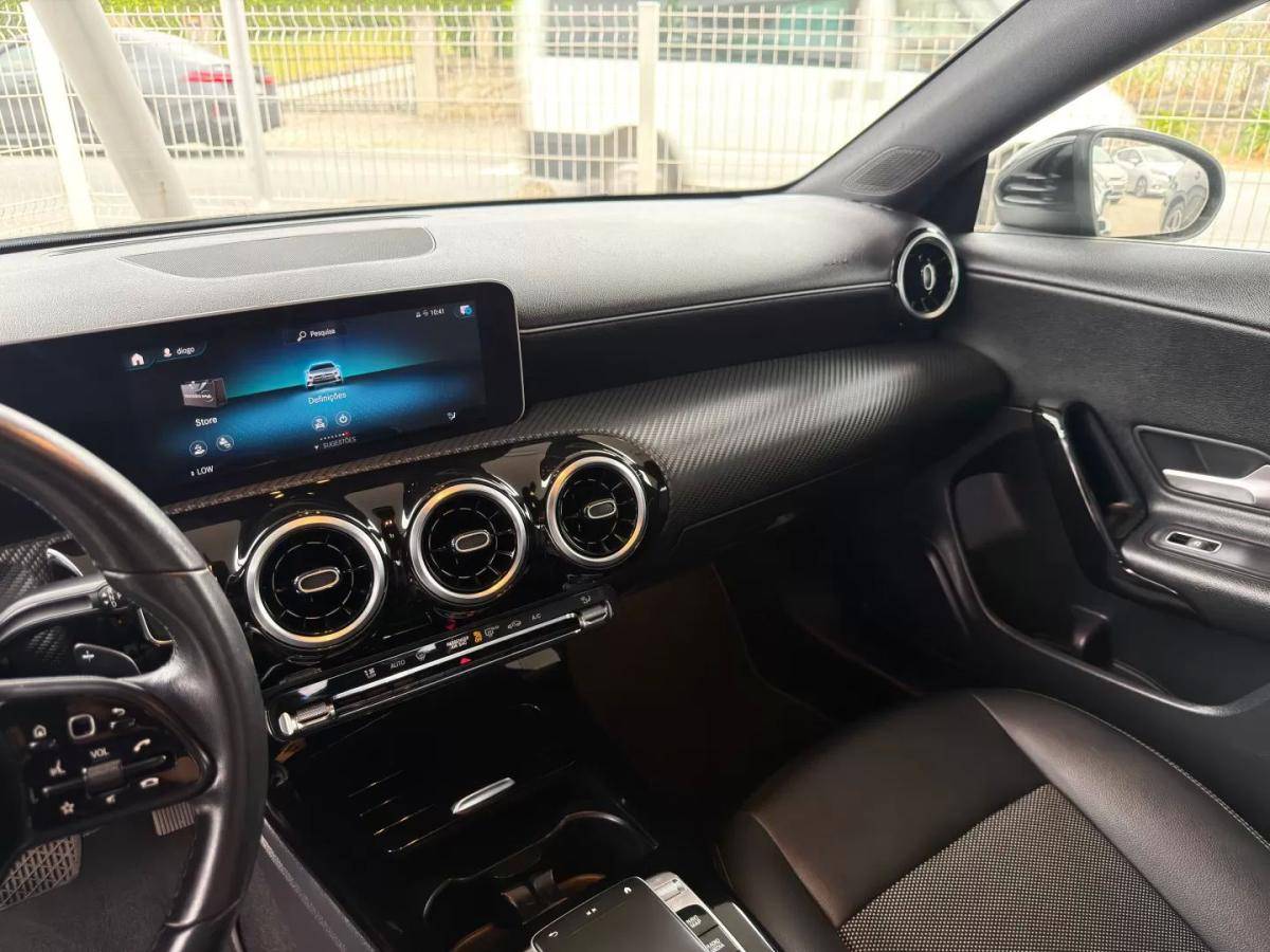 mercedes-benz-cla-2019-diesel-1950cc