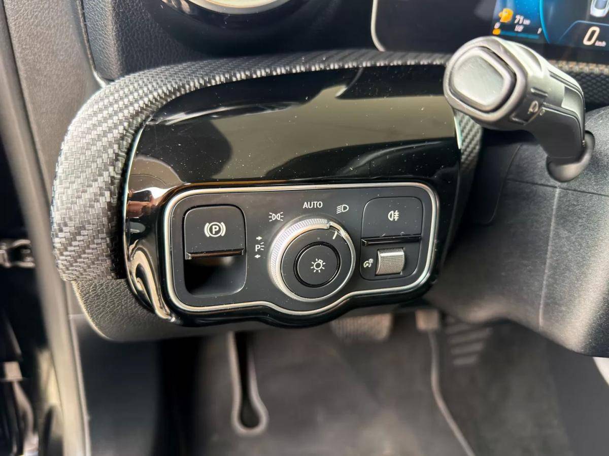 mercedes-benz-cla-2019-diesel-1950cc