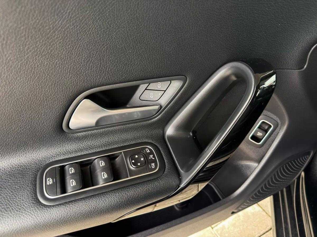 mercedes-benz-cla-2019-diesel-1950cc