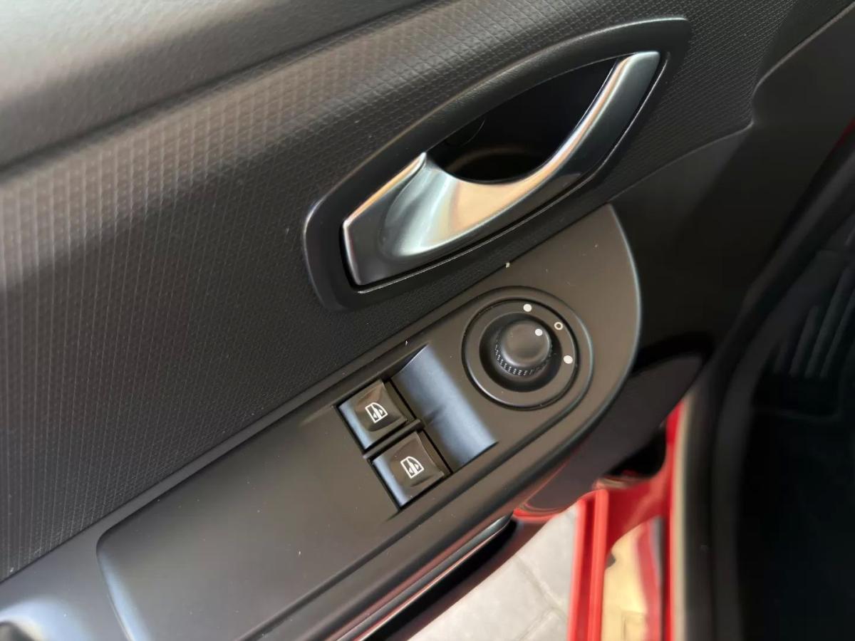 renault-clio-2016-gasolina-898cc