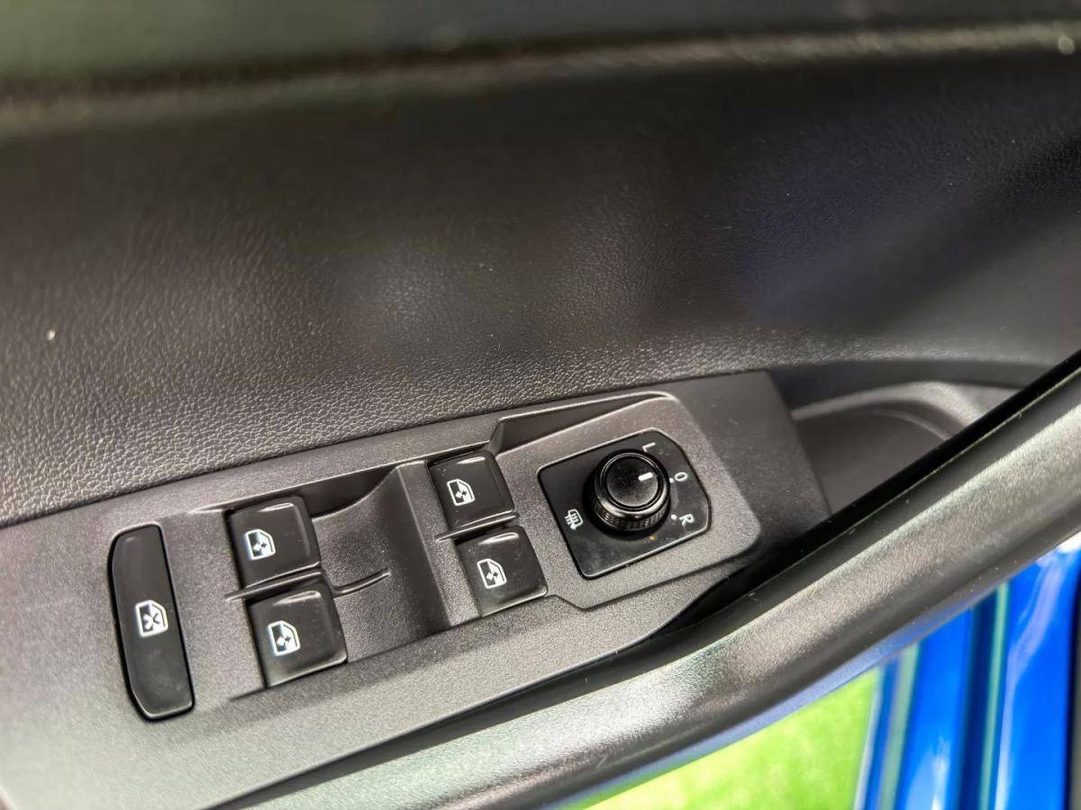 volkswagen-polo-2019-gasolina-999cc