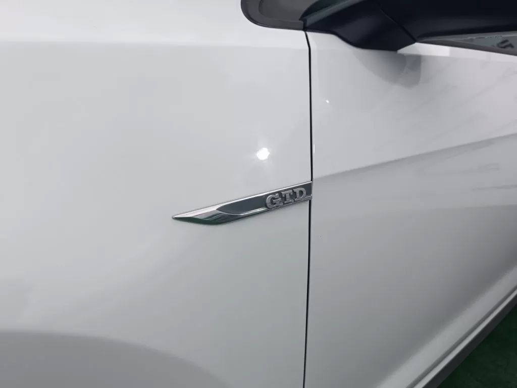 volkswagen-golf-2016-diesel-1968cc
