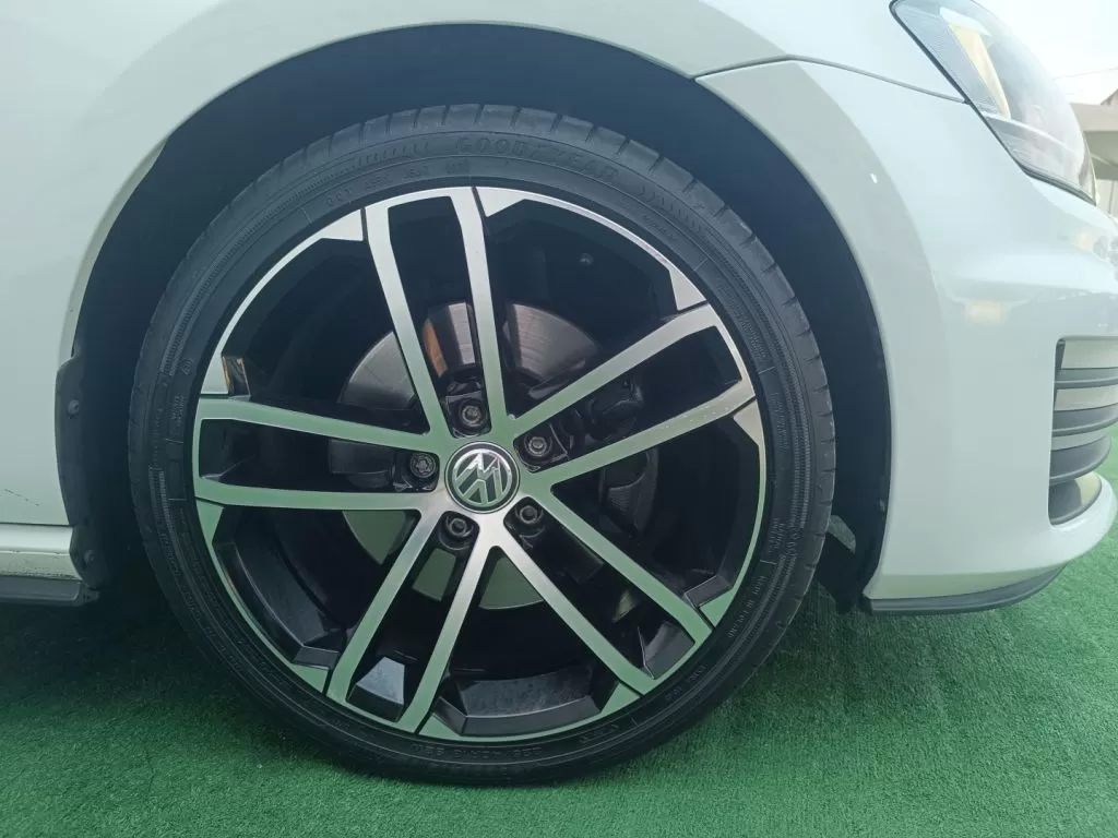 volkswagen-golf-2016-diesel-1968cc