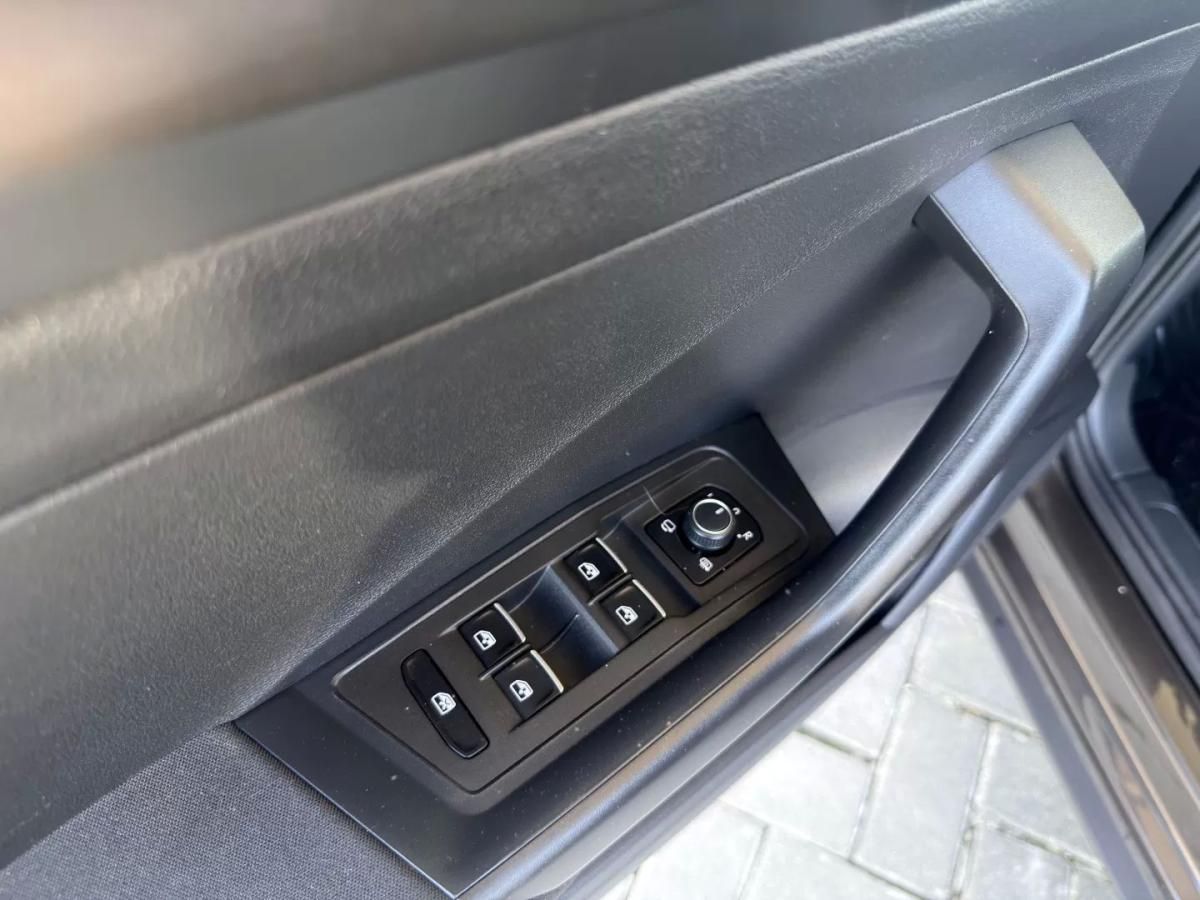 volkswagen-t-roc-2018-gasolina-999cc
