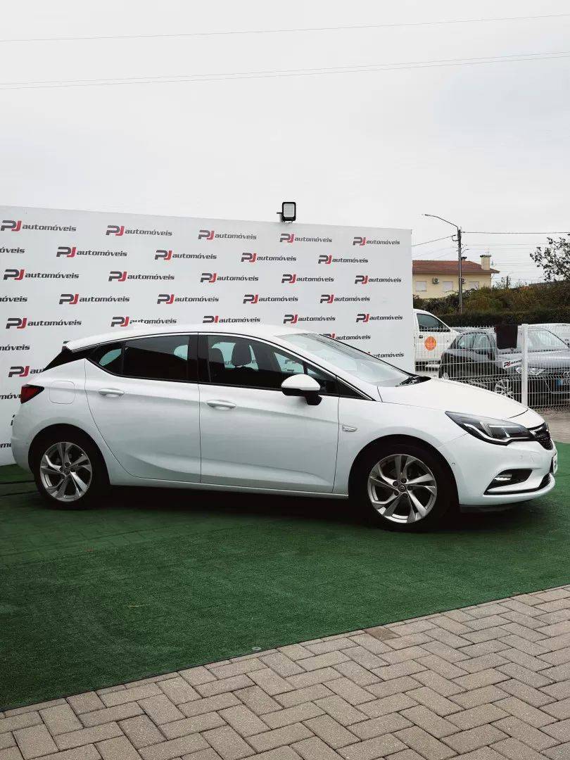 opel-astra-2017-diesel-1598cc
