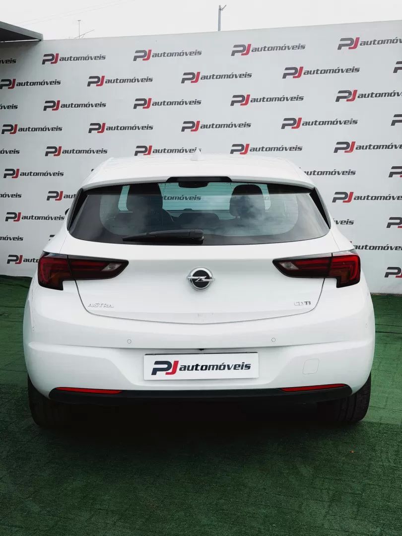 opel-astra-2017-diesel-1598cc