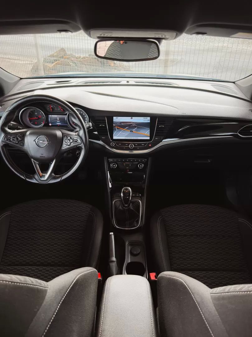 opel-astra-2017-diesel-1598cc