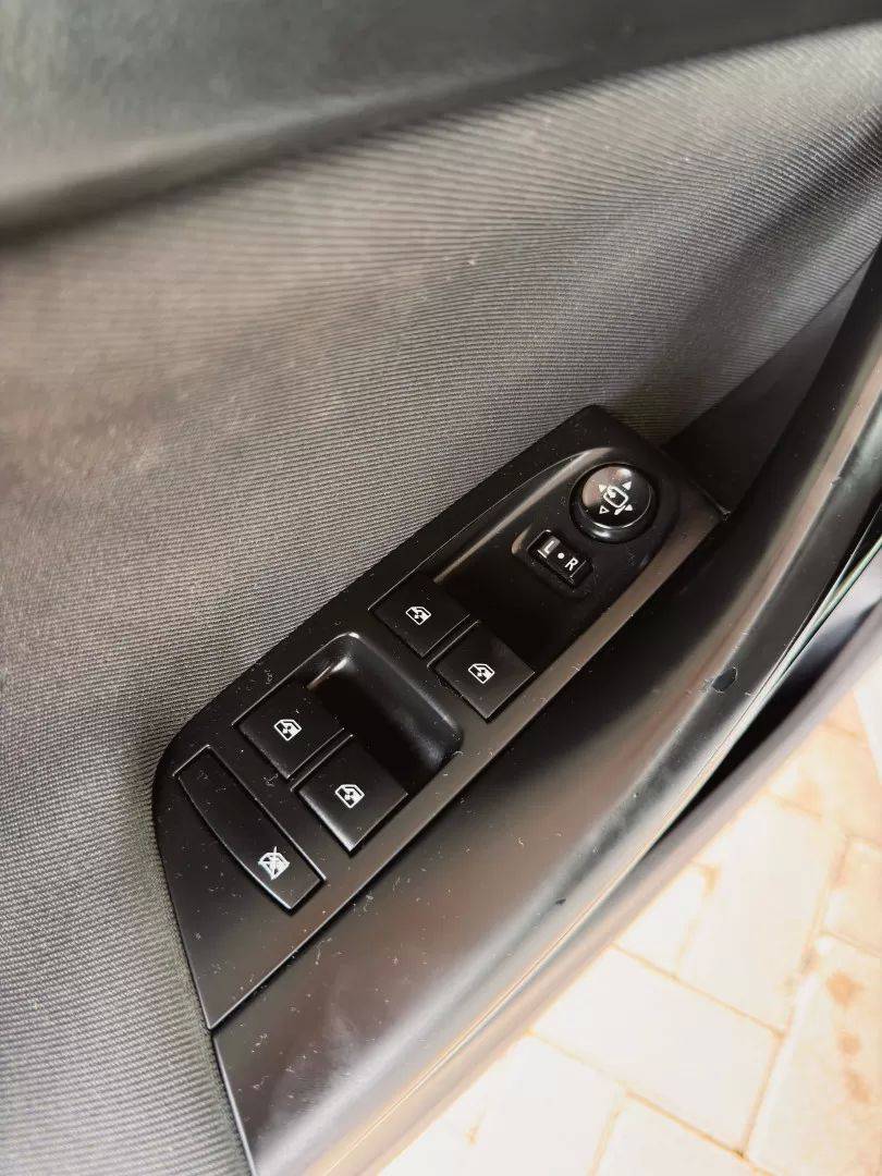 opel-astra-2017-diesel-1598cc
