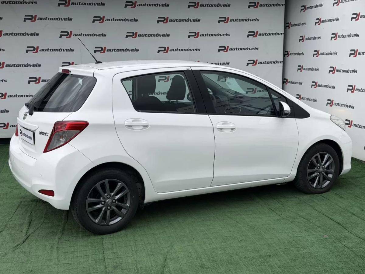 toyota-yaris-2014-diesel-1364cc