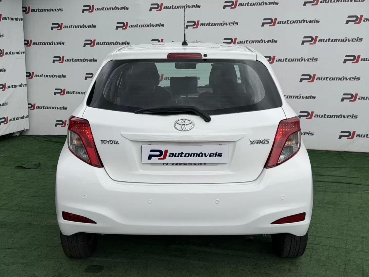 toyota-yaris-2014-diesel-1364cc