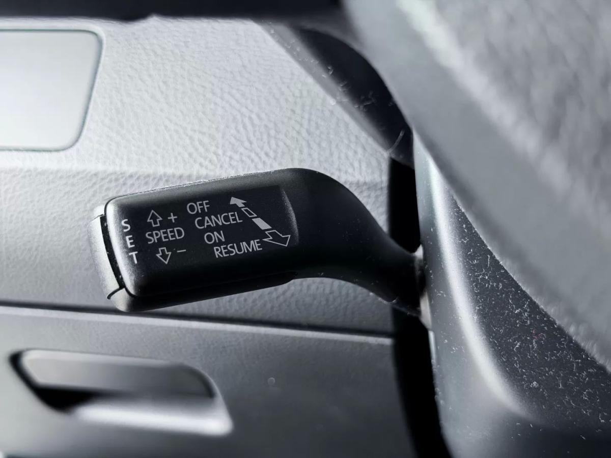 volkswagen-passat-variant-2013-diesel-1598cc