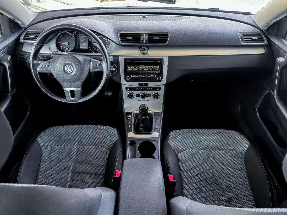 volkswagen-passat-variant-2013-diesel-1598cc