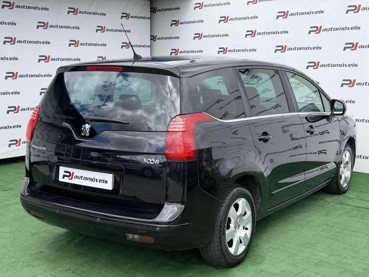 peugeot-5008-2010-diesel-1560cc