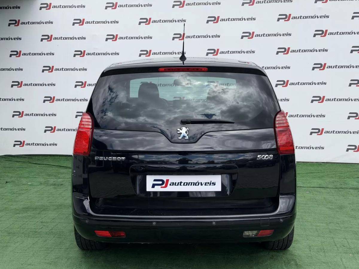 peugeot-5008-2010-diesel-1560cc