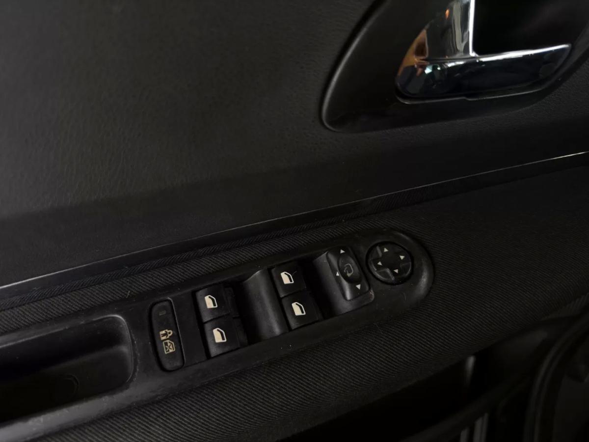 peugeot-5008-2010-diesel-1560cc