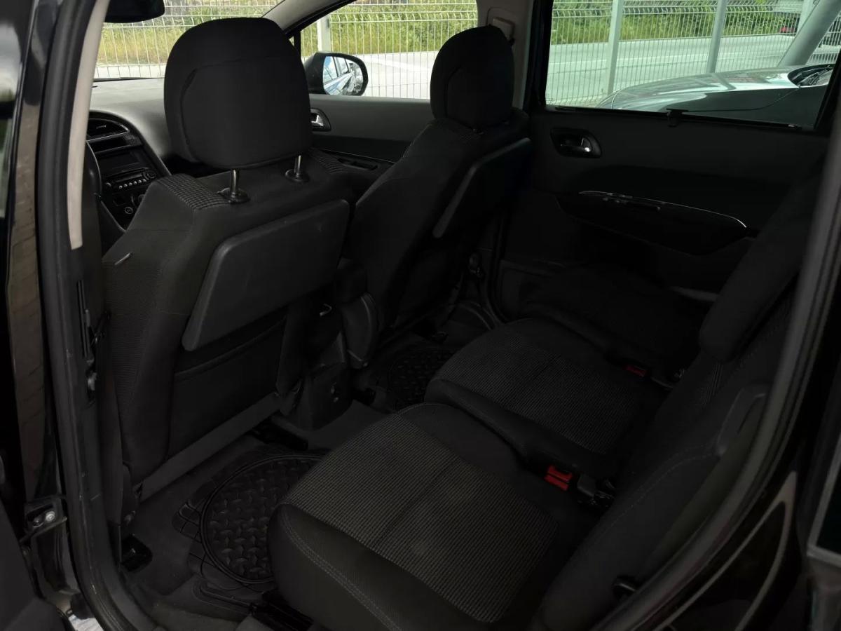 peugeot-5008-2010-diesel-1560cc