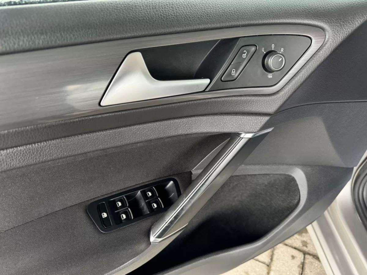 volkswagen-golf-2017-diesel-1598cc
