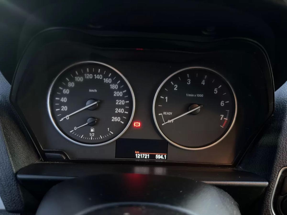 bmw-serie-1-2013-gasolina-1598cc