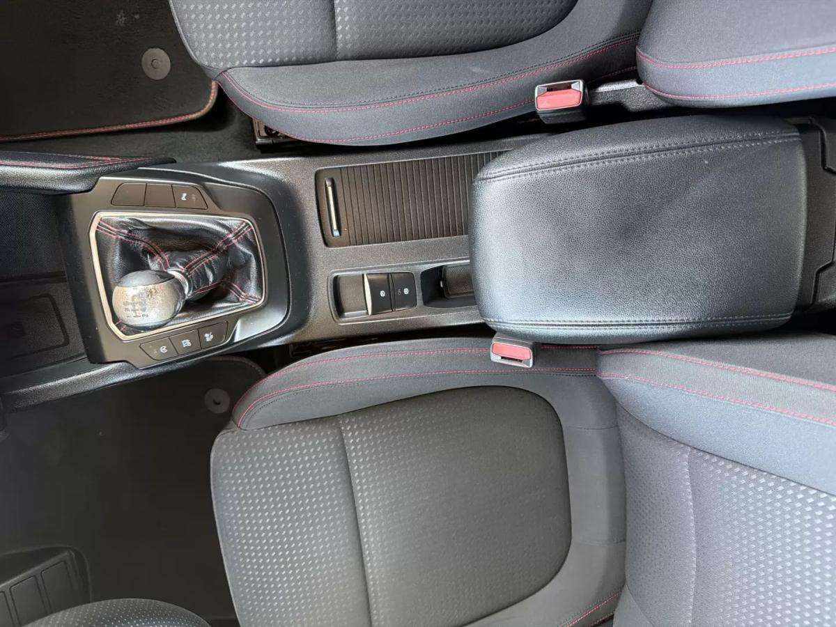ford-focus-2018-gasolina-998cc