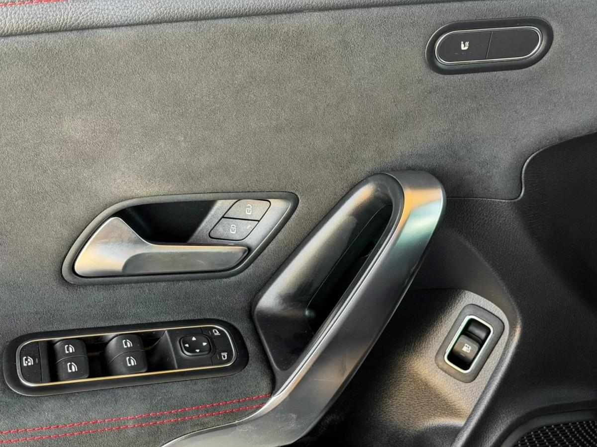 mercedes-benz-cla-2021-hibrido-1332cc