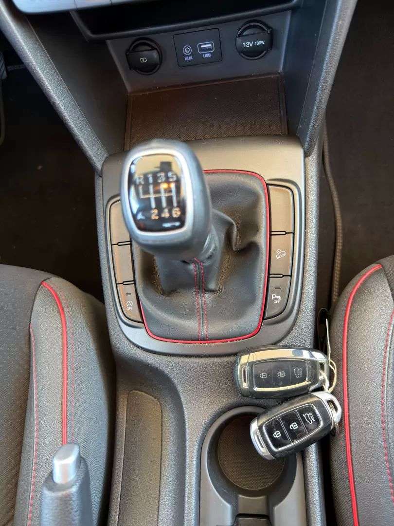 hyundai-kauai-2020-gasolina-998cc
