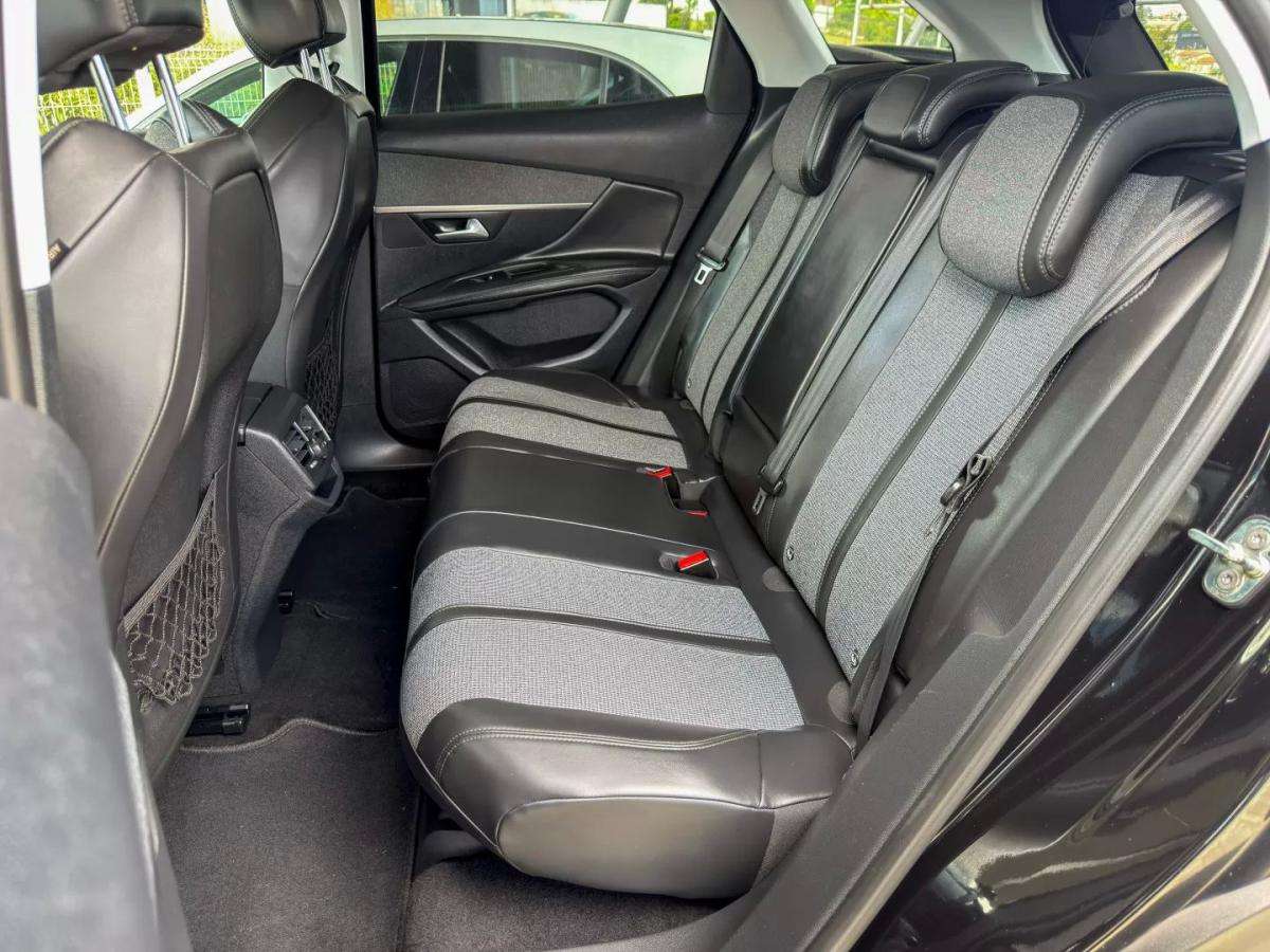 peugeot-3008-2017-diesel-1560cc