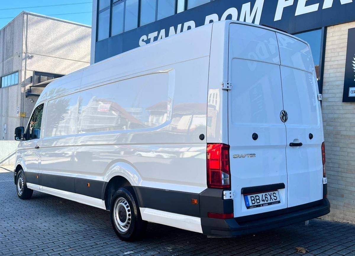 volkswagen-crafter-2023-diesel-1968cc