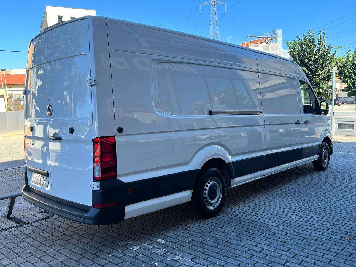 volkswagen-crafter-2023-diesel-1968cc