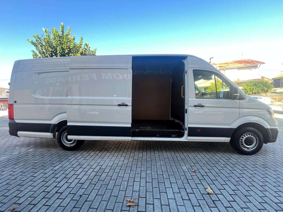 volkswagen-crafter-2023-diesel-1968cc