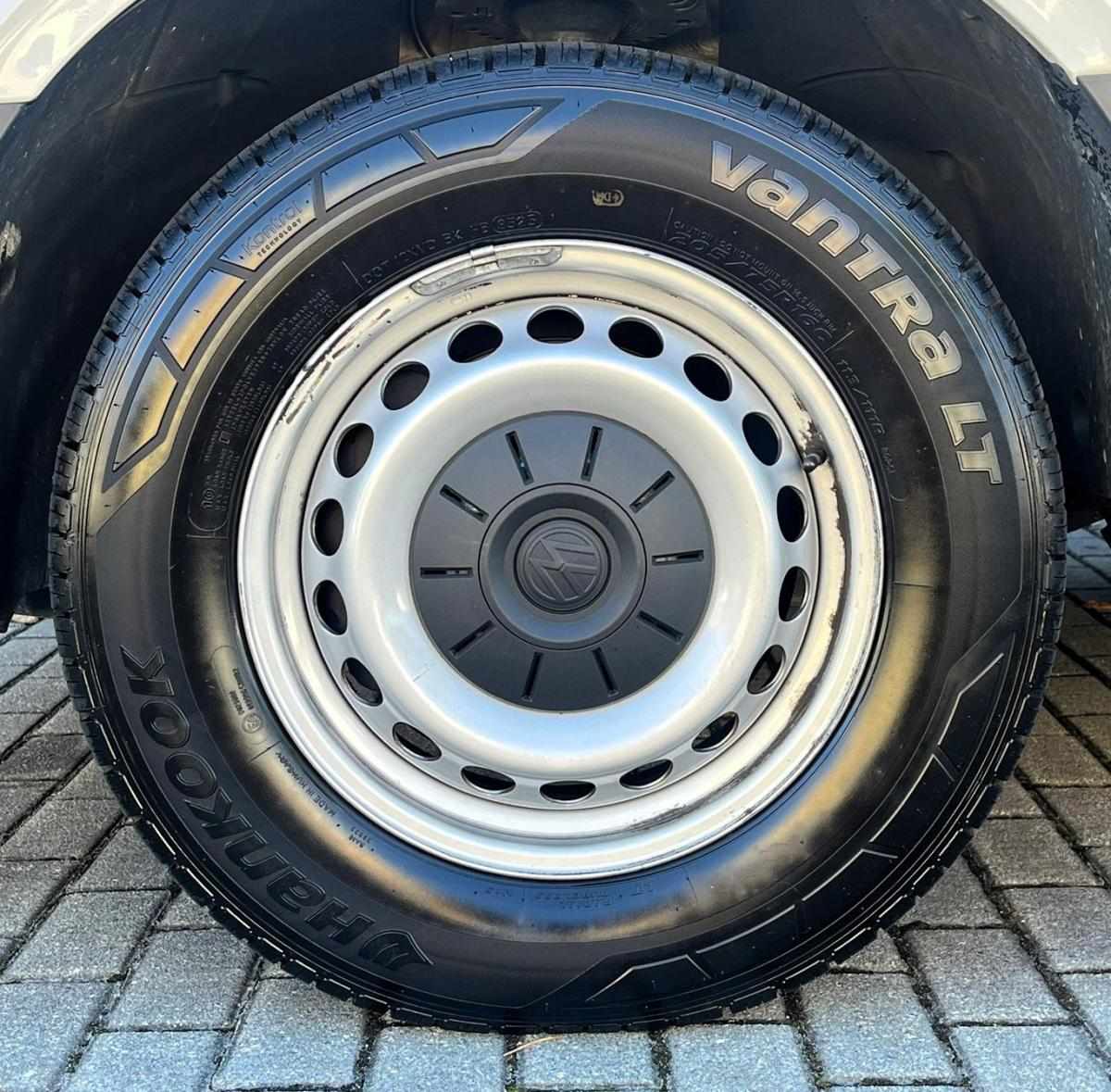 volkswagen-crafter-2023-diesel-1968cc
